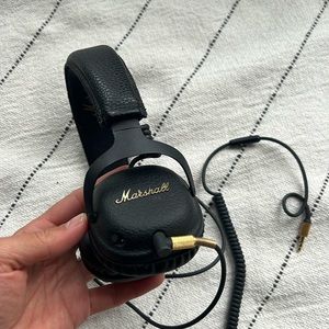 Marshall Noise cancelling headphones